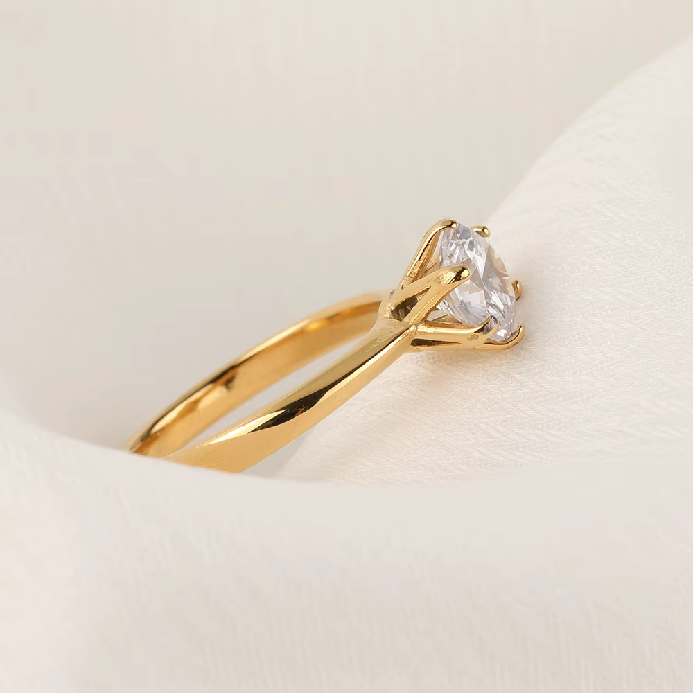 Bague de fiançailles de mariage classique en acier inoxydable pour femmes