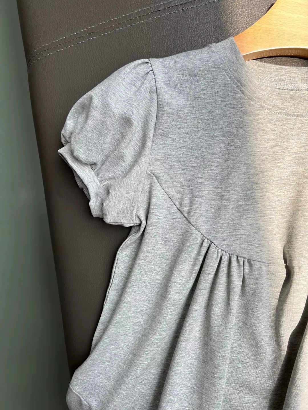 Robes grises à ourlet irrégulier pour femmes