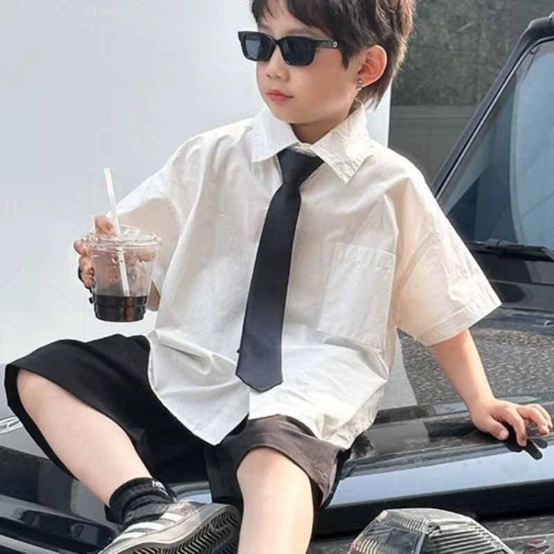 Nouvelle chemise blanche d'été pour garçons, costume de performance de garçon d'honneur avec chemise et pantalon pour événements d'enfants, style britannique élégant