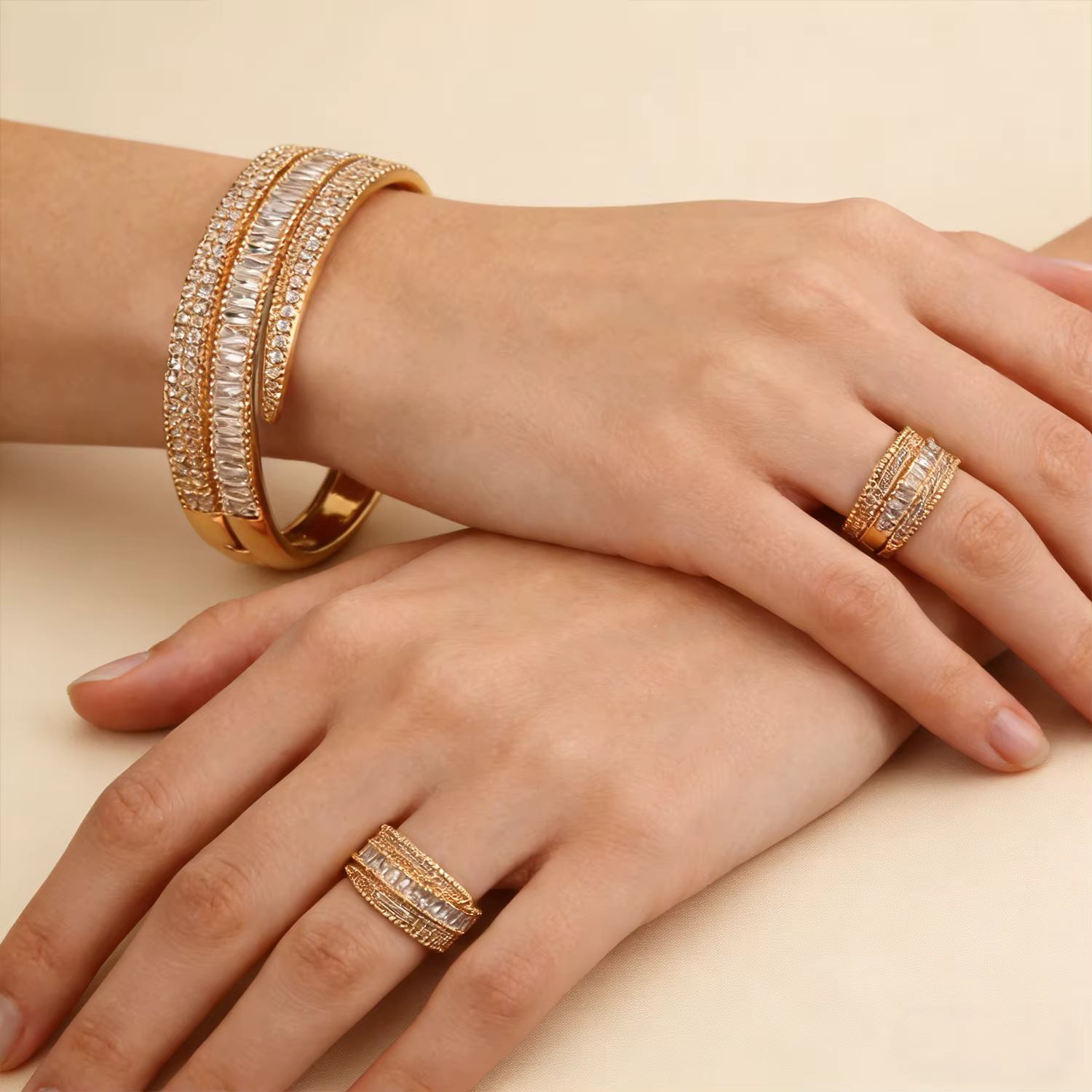 Ensemble de bracelets et bagues pour femmes
