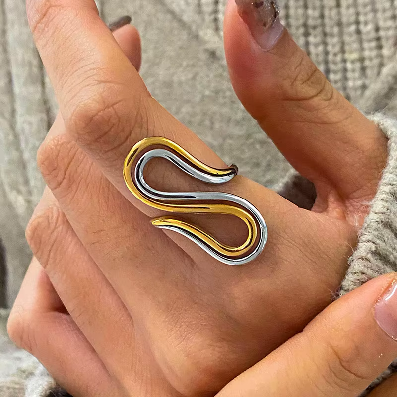 Bagues en acier inoxydable pour femmes, plaqué or 18 carats, en forme de S, bijoux imperméables pour un usage quotidien
