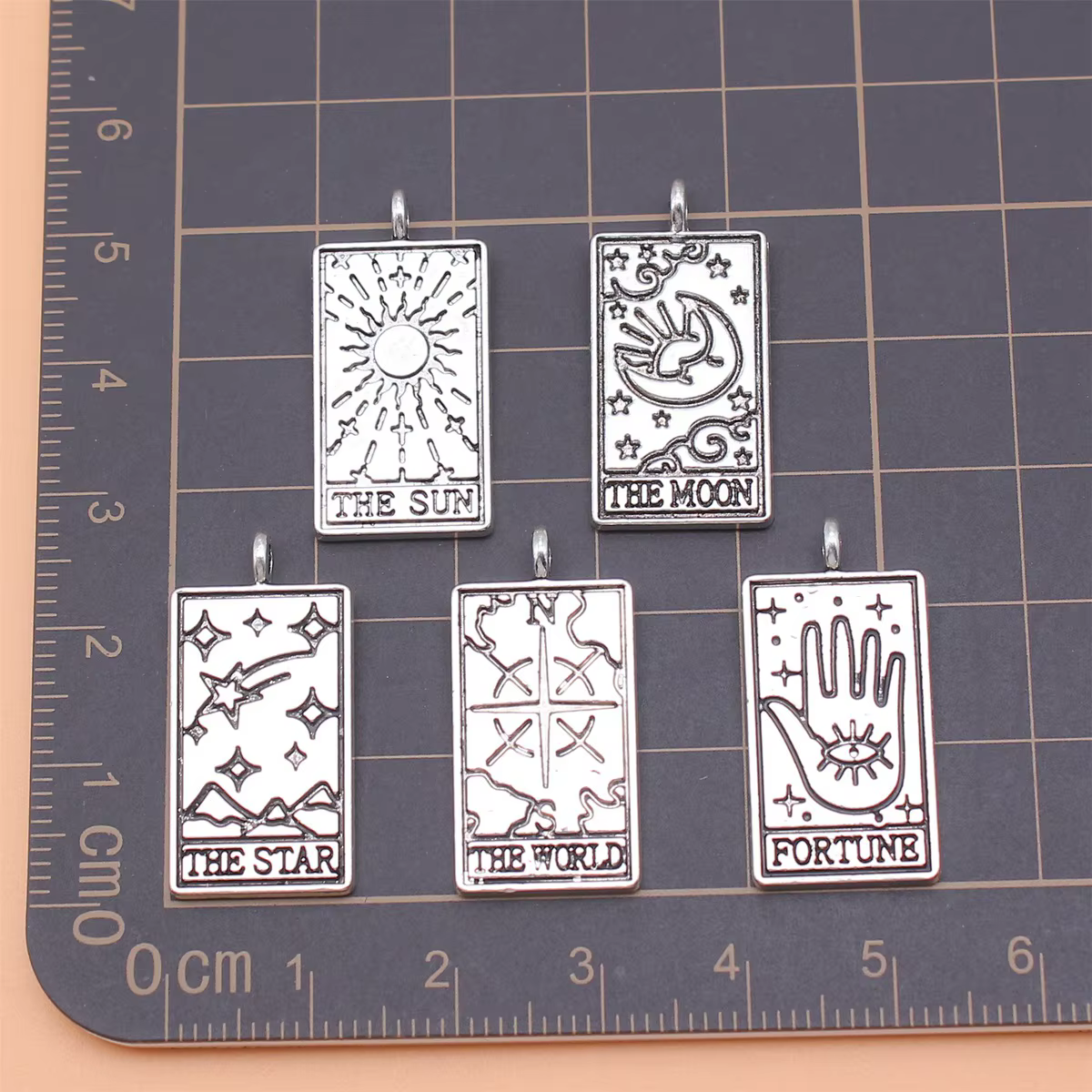 Collection de breloques de Tarot couleur argent Antique