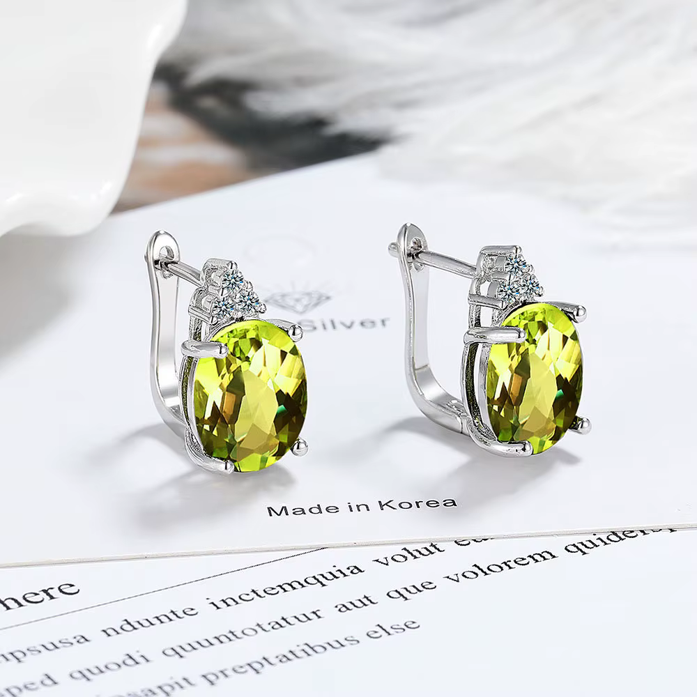 Boucles d'oreilles créoles ovales en argent sterling 925 avec péridot naturel véritable