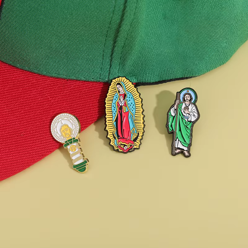 Épingles en émail Saint Lady of Guadalupe