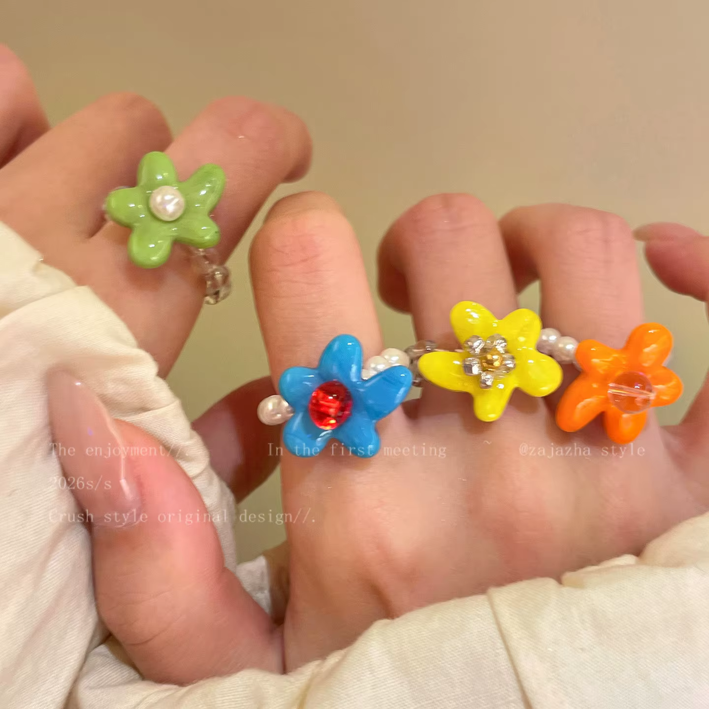 Bague perlée à fleurs colorées, bijoux pour les vacances d'été