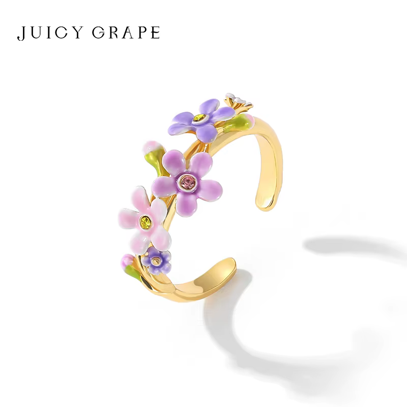 Bague artisanale en émail violet motif fleur de mignonette 'Juicy Grape' pour femme