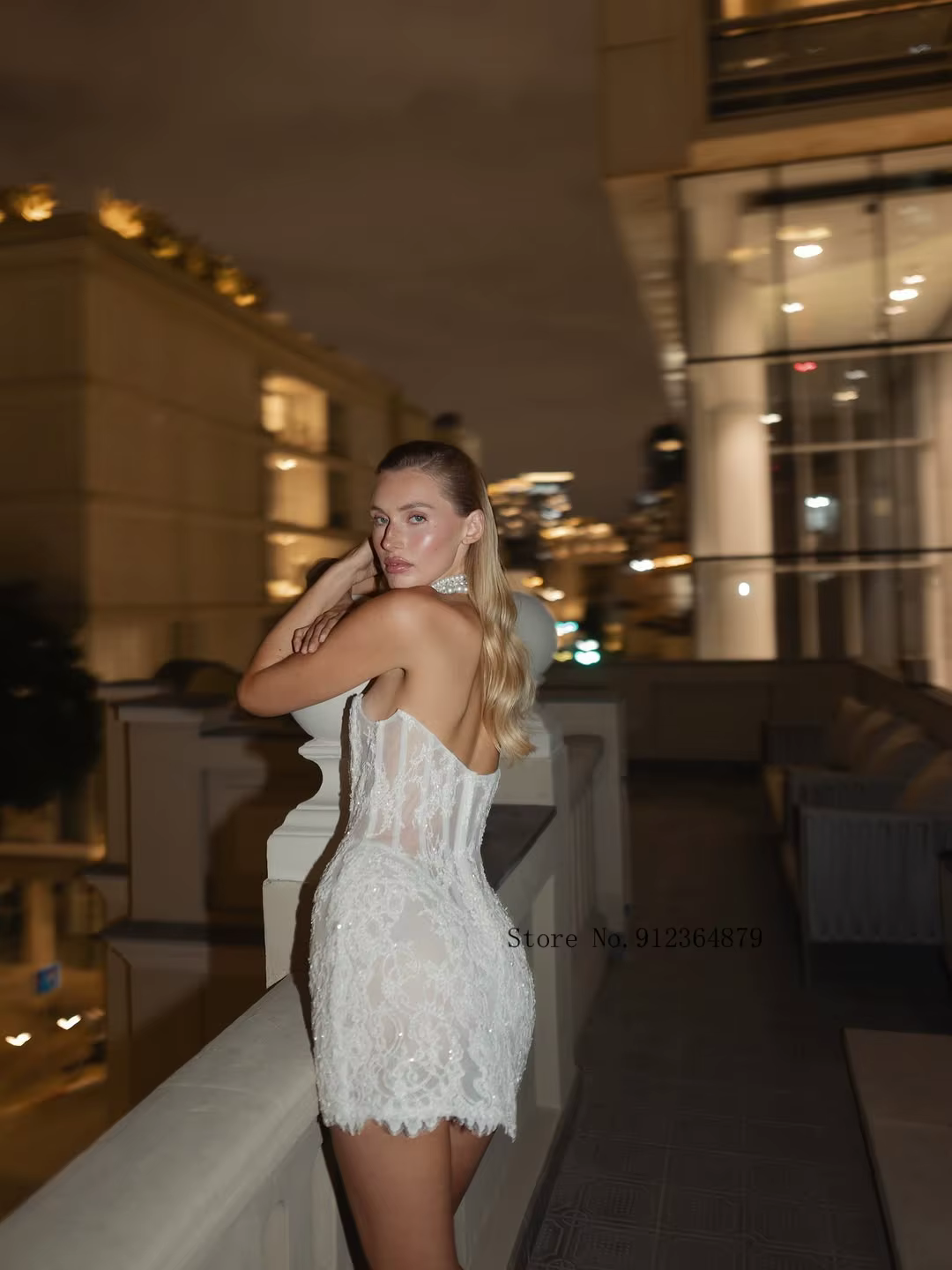 Robe de mariée courte bustier style corset