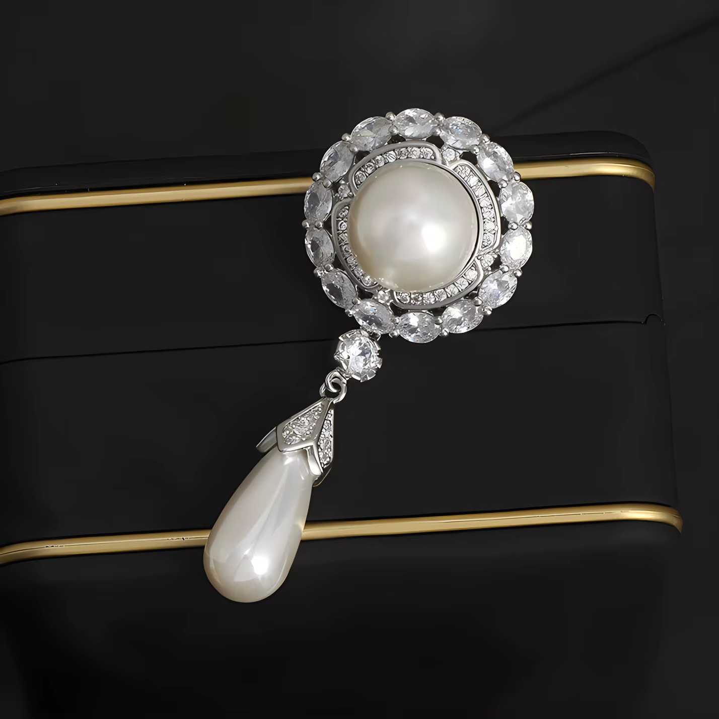 Broches en perles pour femmes
