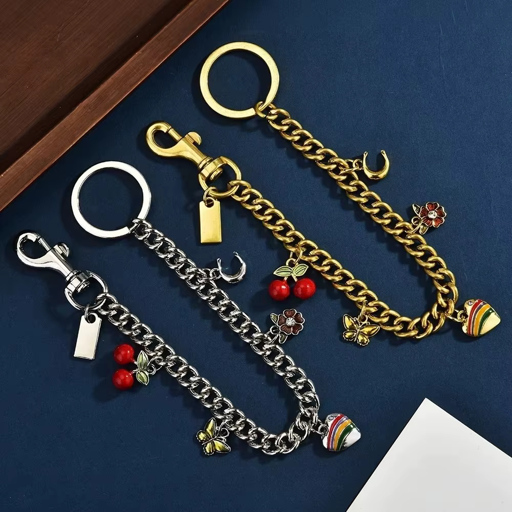 Joli petit pendentif détachable en forme de cerise et de cœur