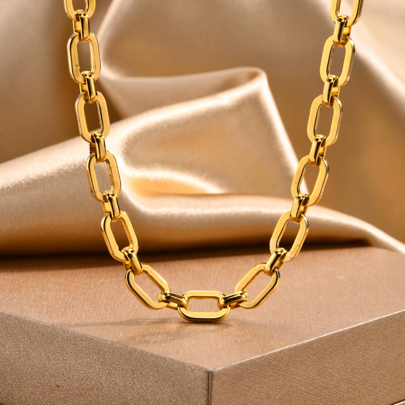 Collier à maillons épais plaqué or pour femmes
