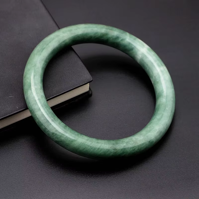 Bracelets en jade véritable pour femmes