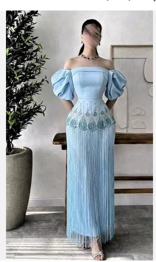 Robes de soirée formelles sans bretelles personnalisées pour femmes