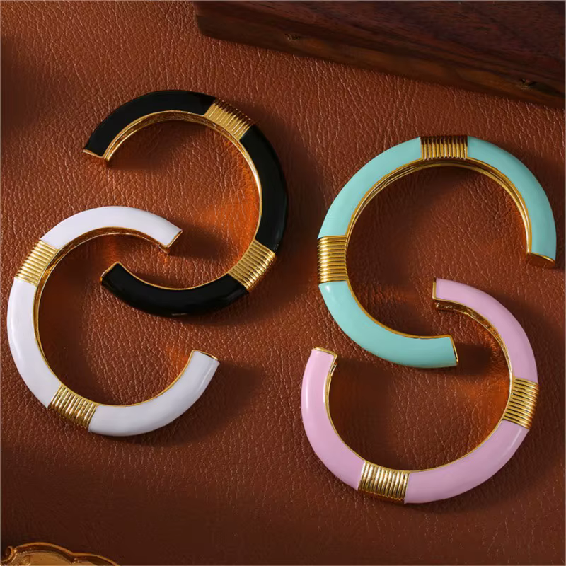 Bracelet en émail plaqué or 18 carats pour femme