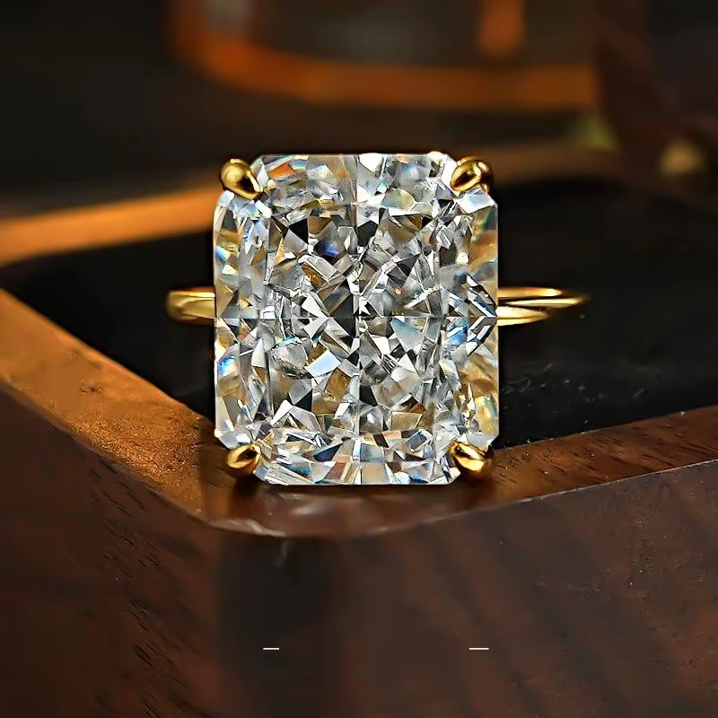 Bague de fiançailles de luxe en diamant de laboratoire 12 carats avec argent 925