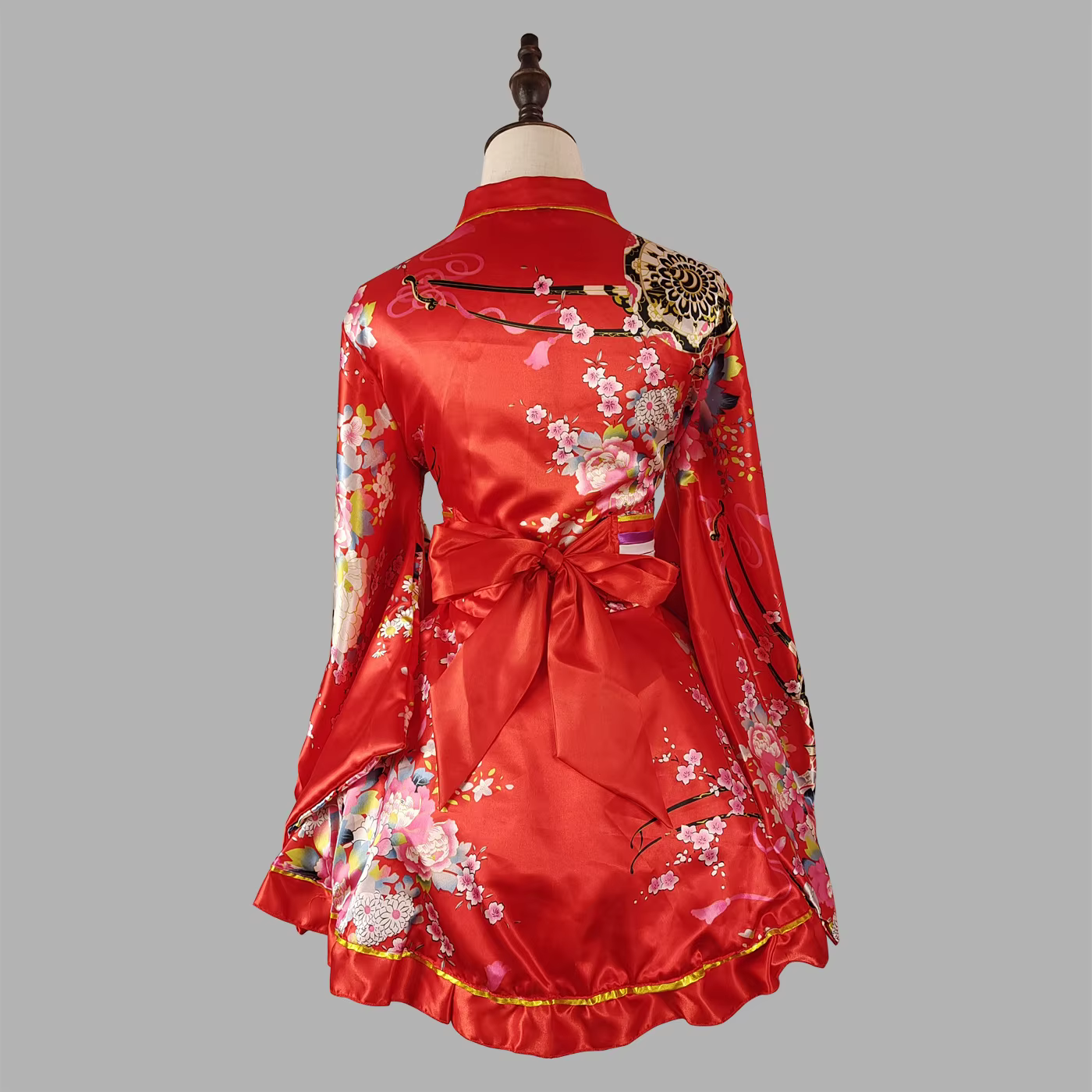 Kimono, costume traditionnel japonais pour femmes