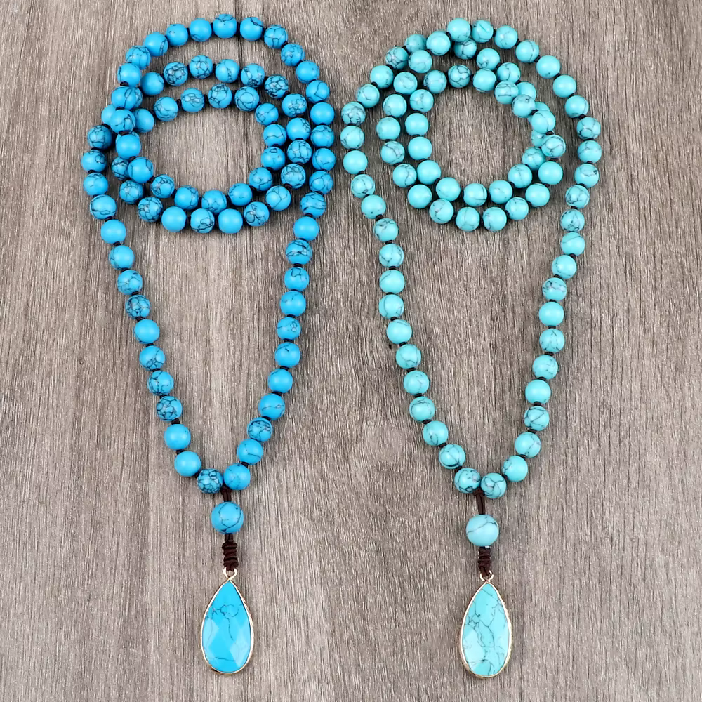 Collier bohème en perles de pierre de pin bleu