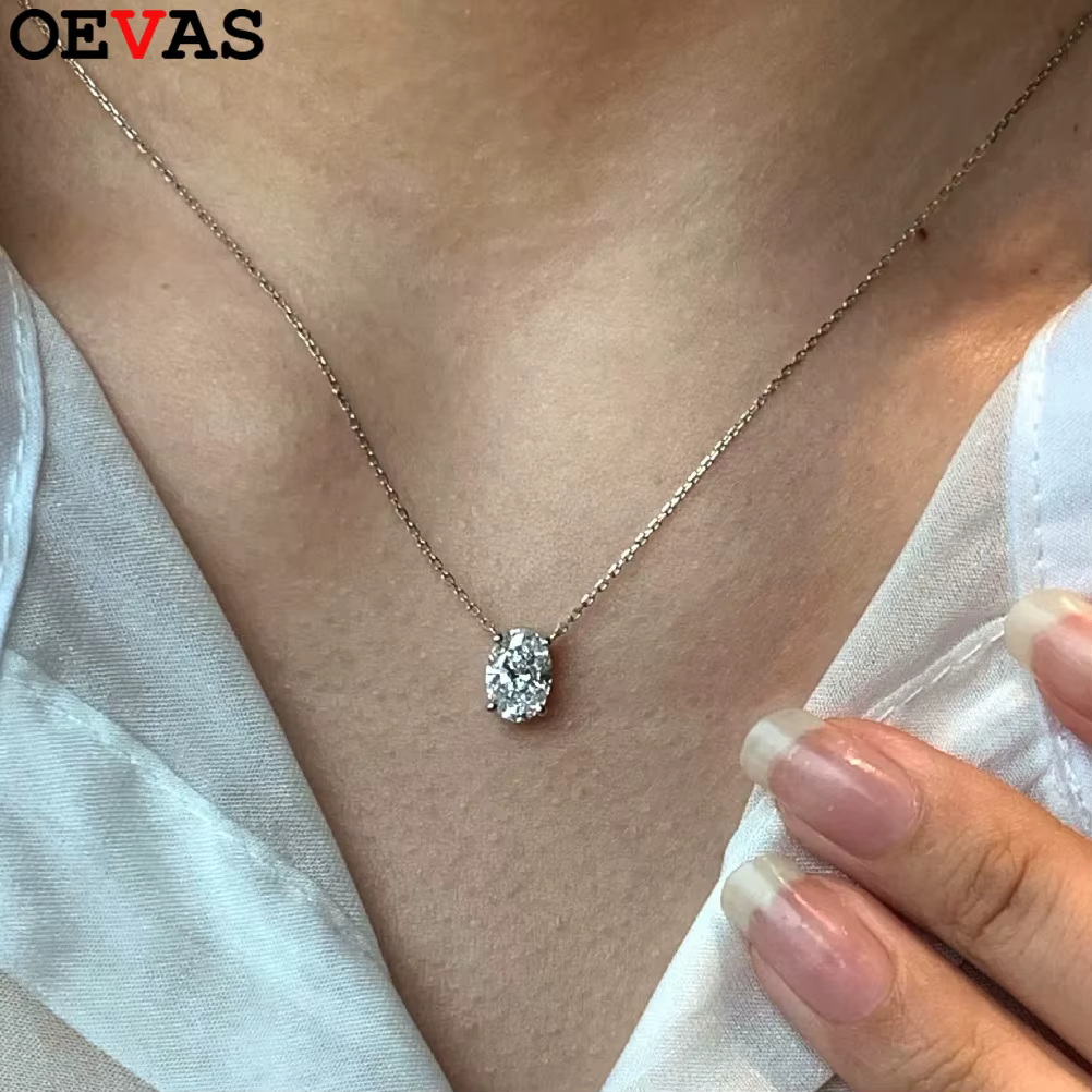 OEVAS Collier pendentif ovale en émeraude colombienne/Moissanite de laboratoire 1-3 carats pour femme