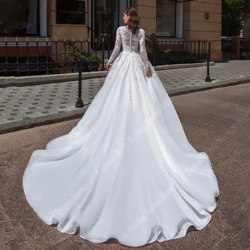 Robes de mariée à manches longues pour femmes
