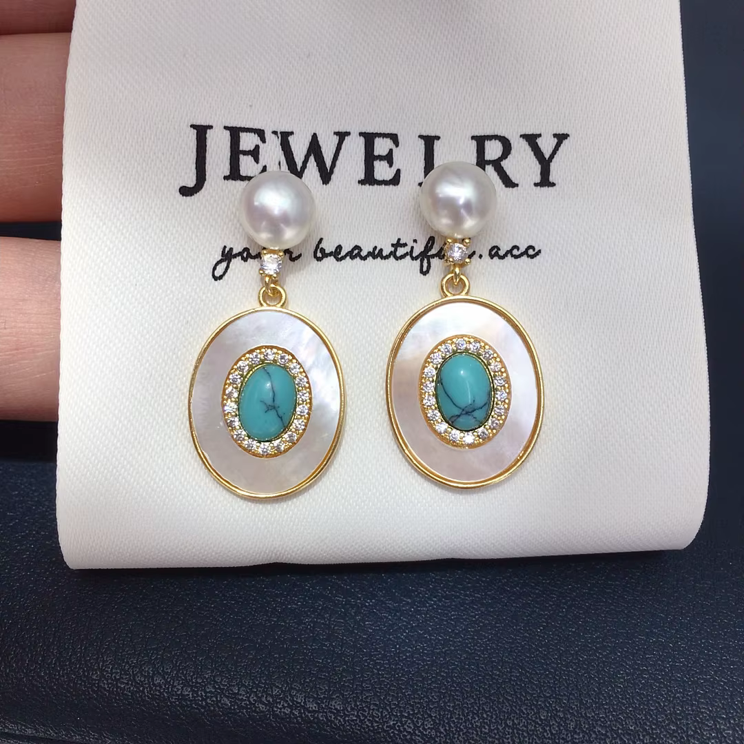 MPE174 Vente en gros de boucles d'oreilles vintage plaquées or avec nacre