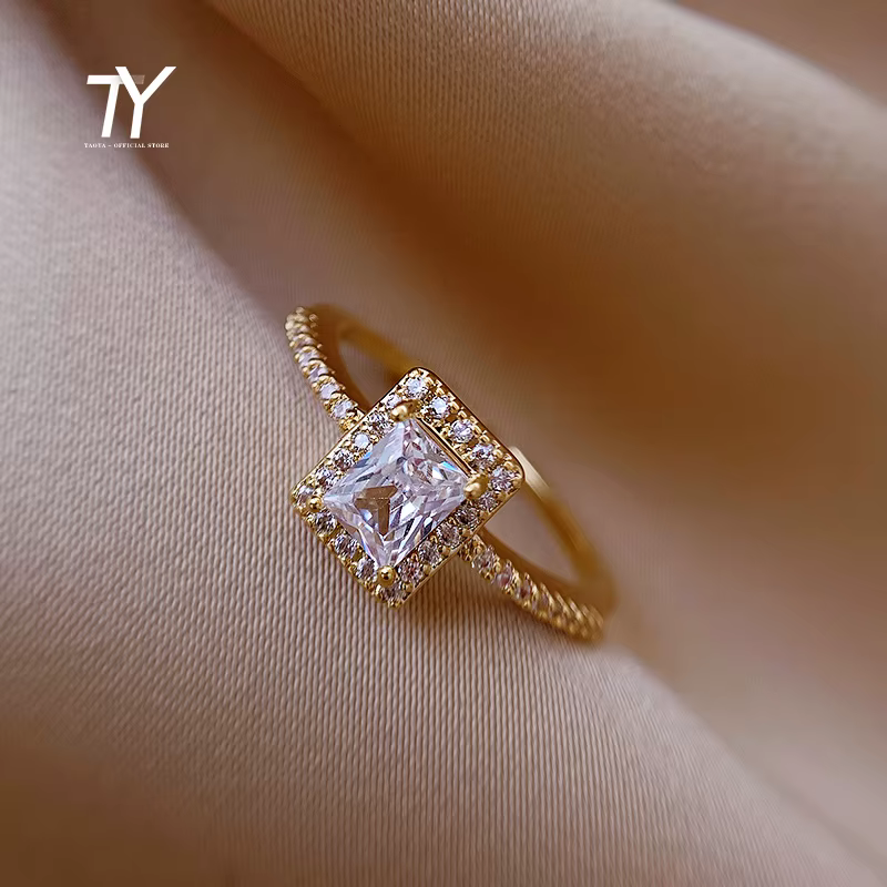 Bague Ouverte en Couleur Or Gothique pour Fête de Mariage d'Étudiant