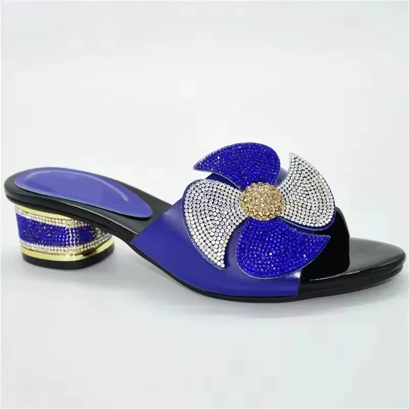 Style de mode pour la fête de mariage royal Slingbacks sandales talons bas italiens pantoufle d'automne pour mariage chaussures de printemps escarpins italiens