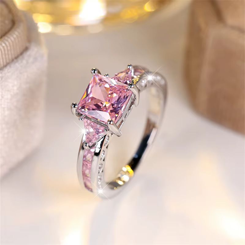 Bague de luxe en pierre rose cristal pour femme