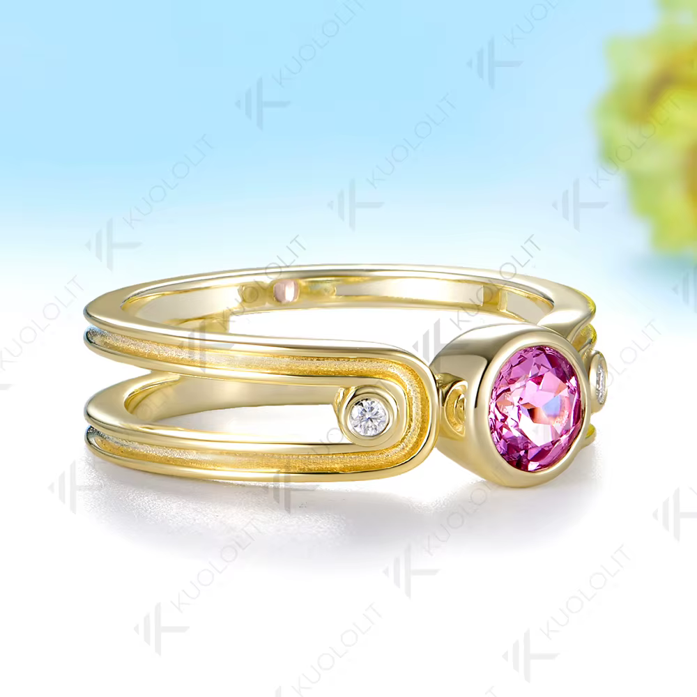 Bague personnalisée Kuololit avec saphir rose de 0