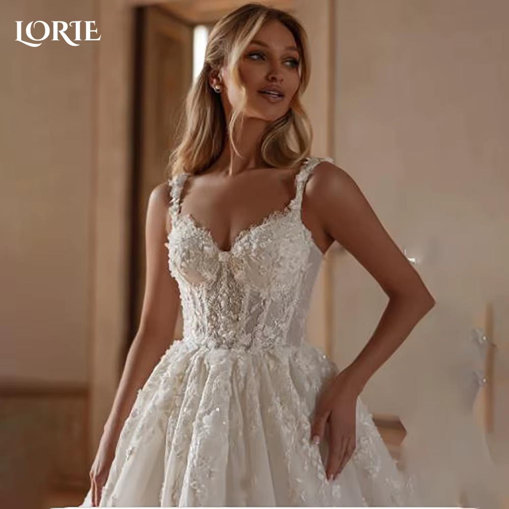 LORIE gracieuse dentelle plage robes de mariée 3D Floral appliqué fente a-ligne