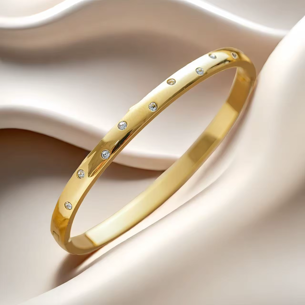 Yupsk acier inoxydable zircon incrusté bracelet rond pour les femmes couple cadeau de vacances fête tous les jours porter bijoux