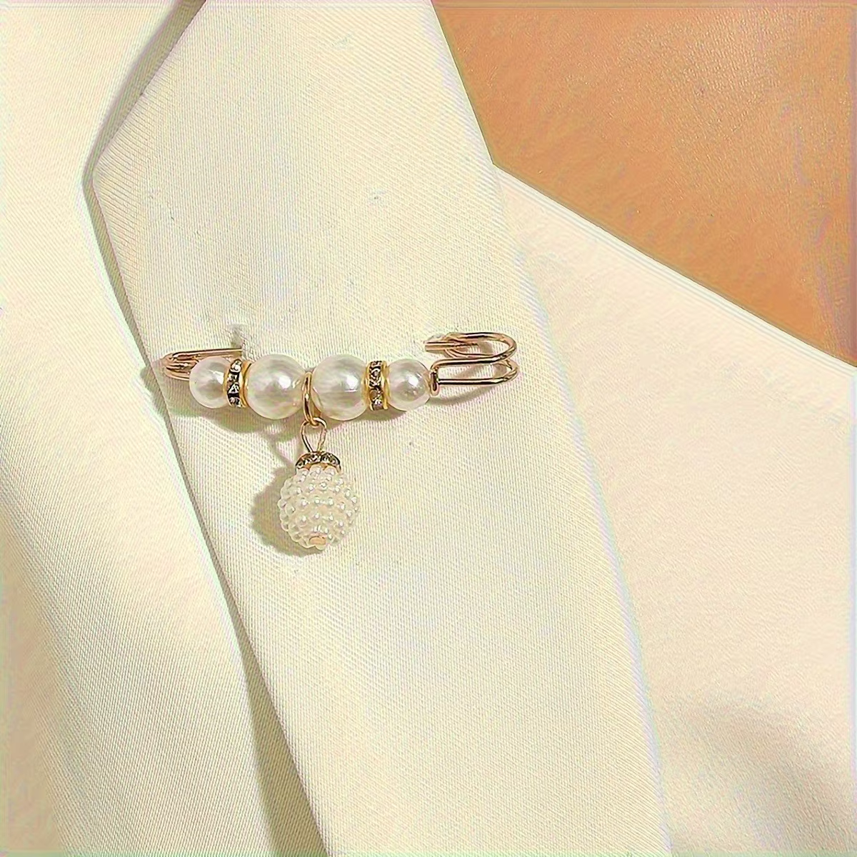 Ensemble de broches élégantes en fausses perles