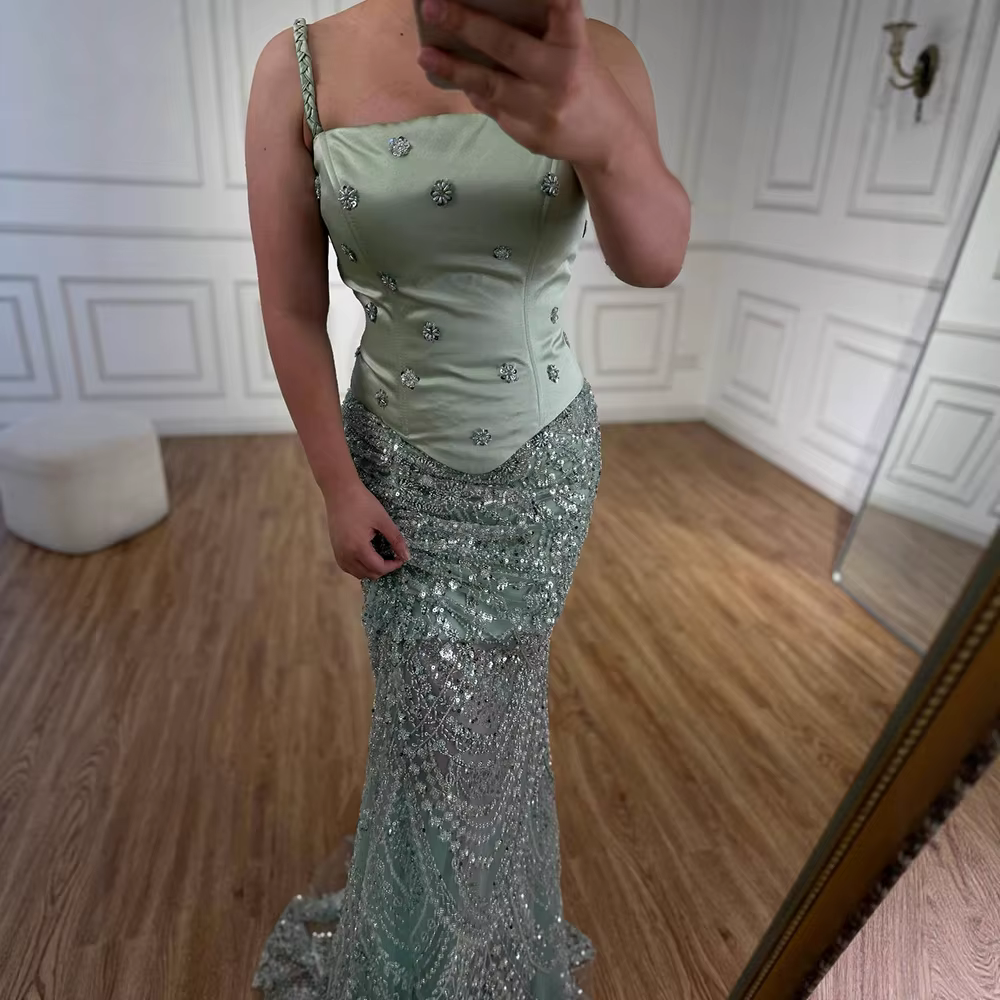 Robe de soirée de luxe en perles vert sauge