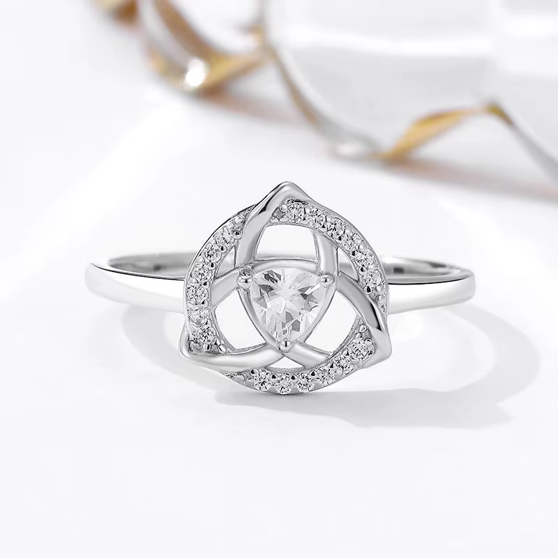 YILUOCD Triquetra trinité noeud cubique zircone bague infini éternité celtique