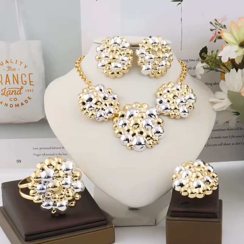 Ensemble de bijoux plaqué or français pour femme