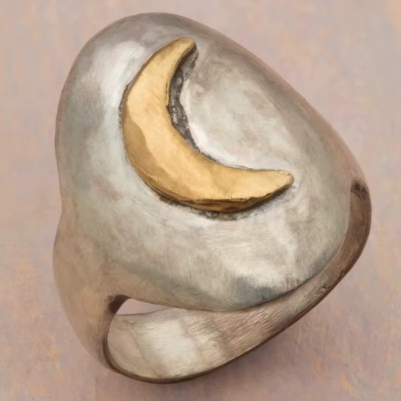 Bague vintage pour femme sculptée à la main en forme de lune