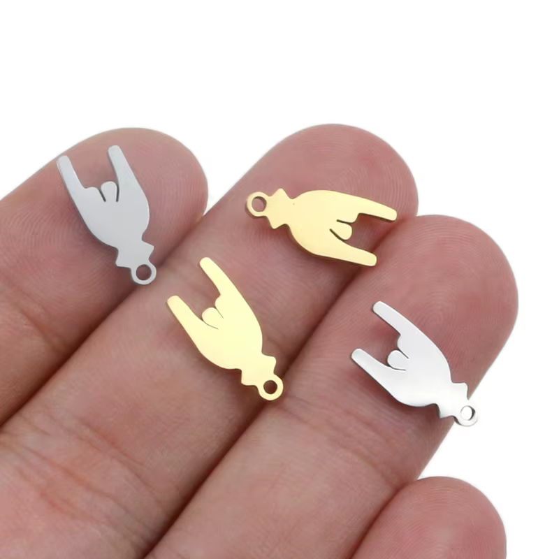 Lot de 5 breloques en acier inoxydable plaqué or