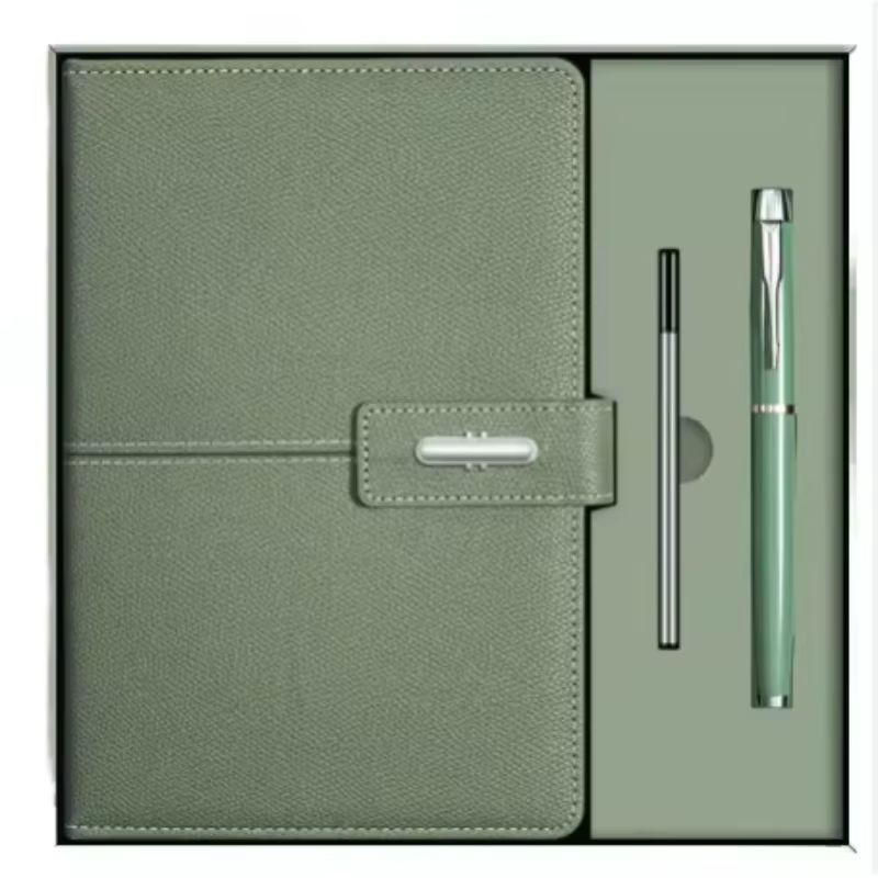 Ensemble de carnets de notes professionnels en cuir élégant haut de gamme avec boîte cadeau et porte-stylo pour usage professionnel et journalisation.