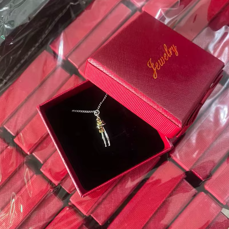 Collier pendentif « Étreinte d'amour » mère-enfant avec boîte