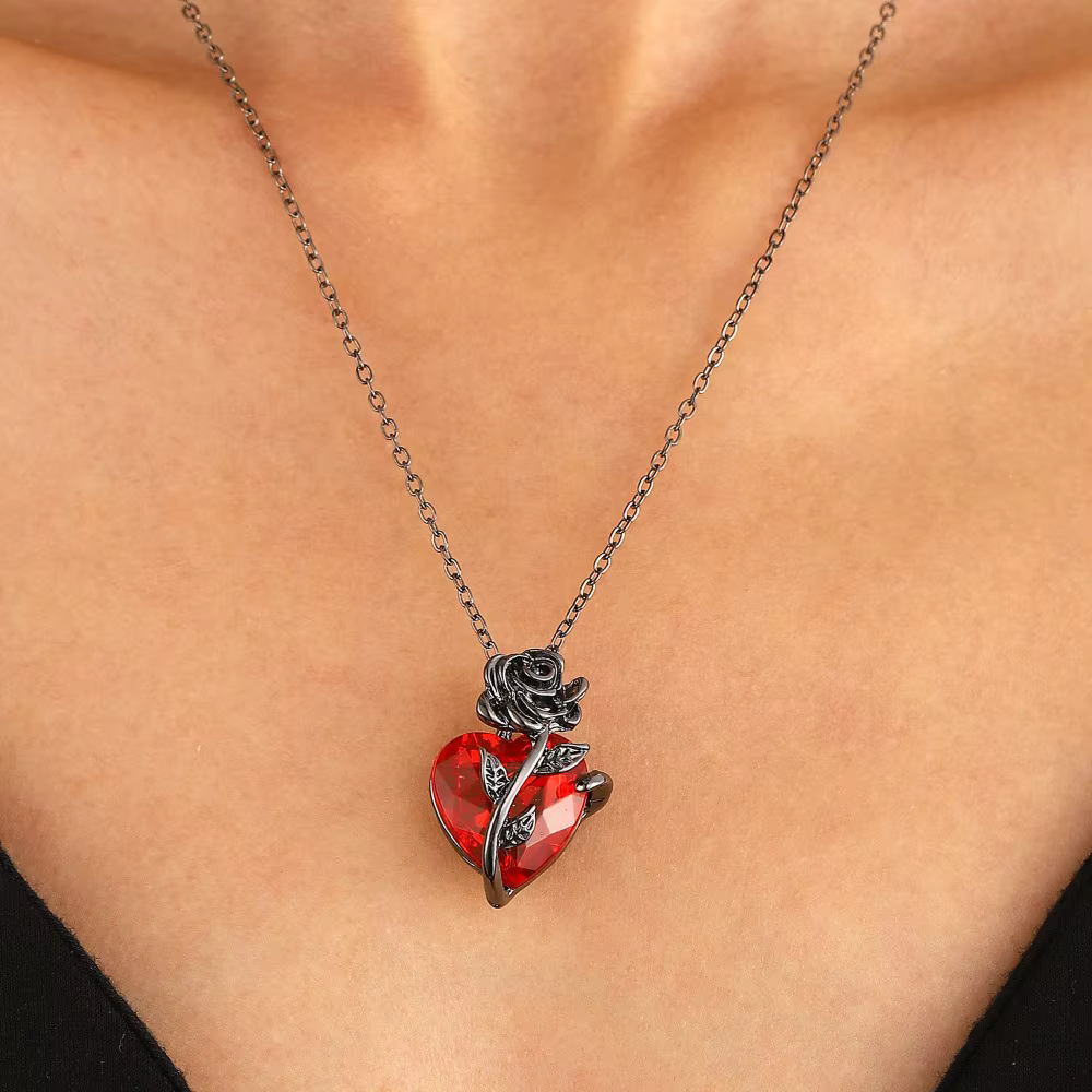 Collier gothique Rose rouge amour pour femmes