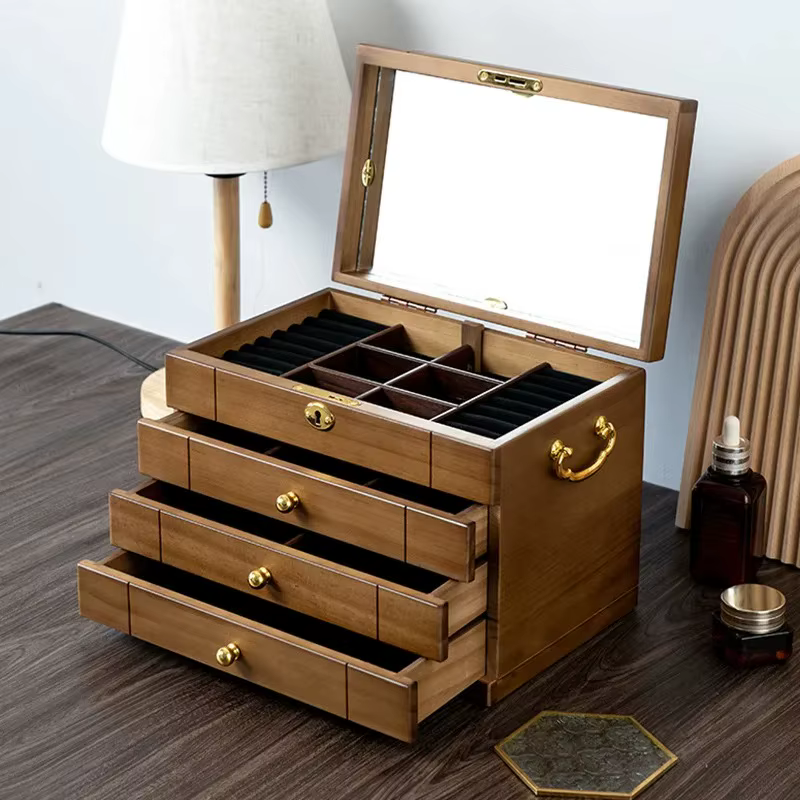 Boîte à bijoux en bois