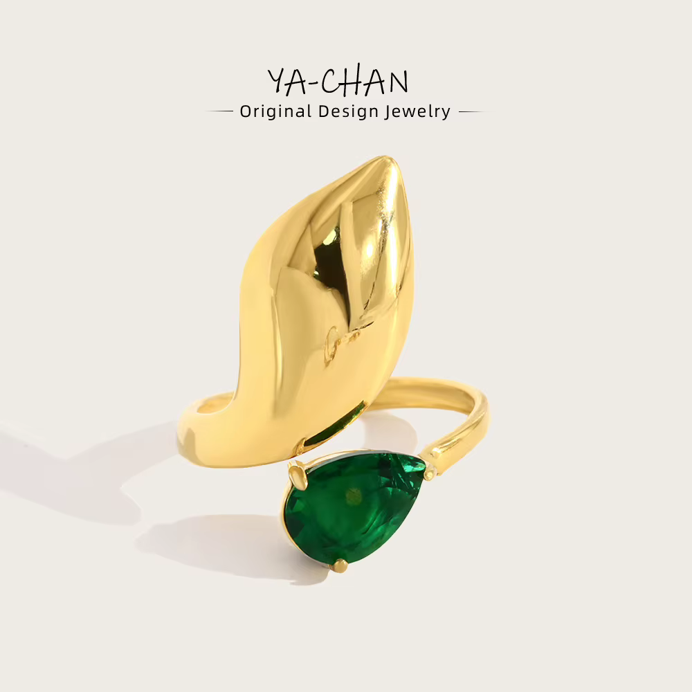 YACHAN Nouveau bague serpent pour femmes en acier inoxydable plaqué or 18 carats avec cristal de zircon vert
