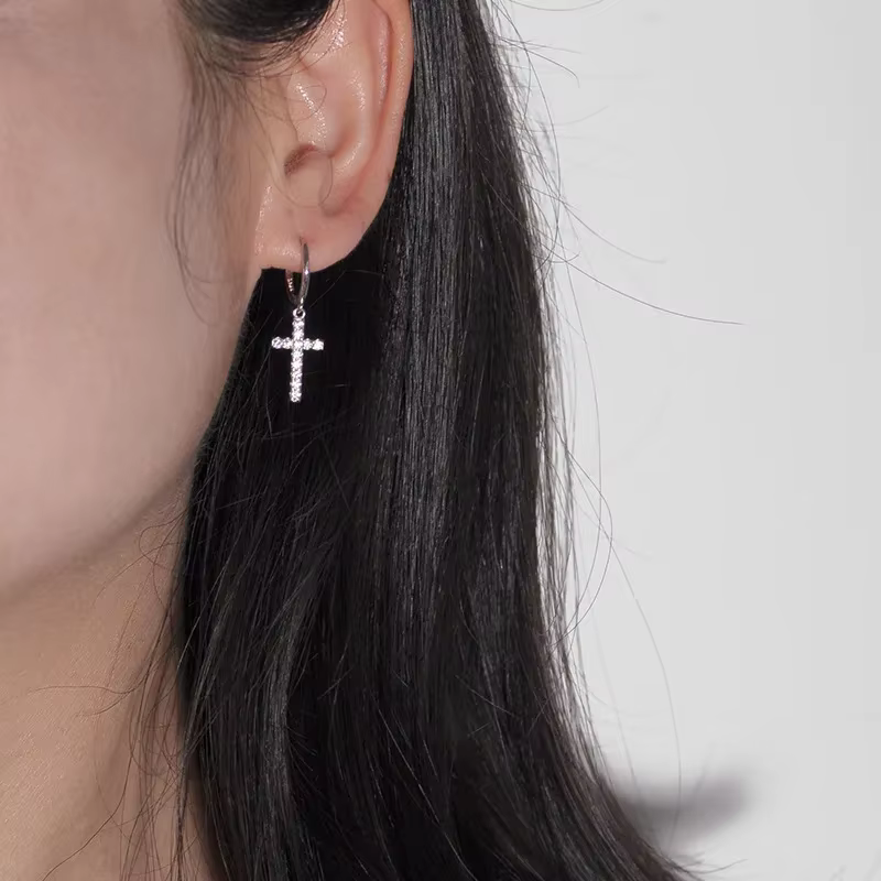 Boucles d'oreilles croix en argent regardé 925 pour femmes