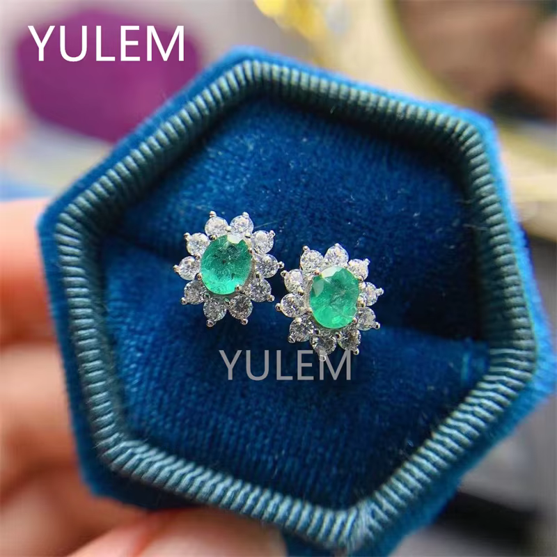 Boucles d'oreilles en émeraude naturelle fine pour femmes