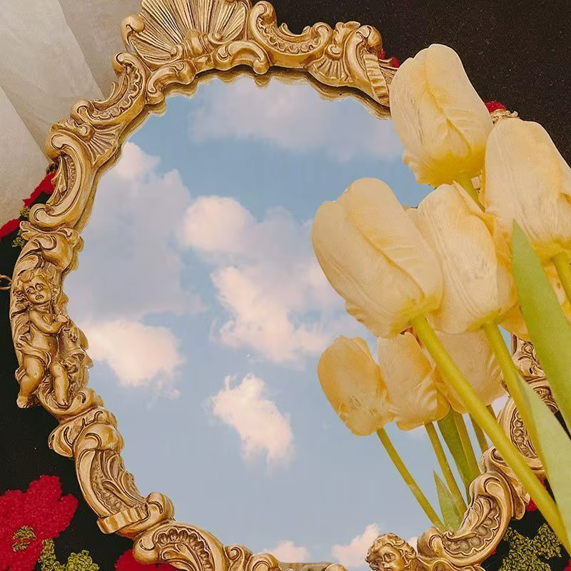 Miroir de maquillage sculpté de luxe léger