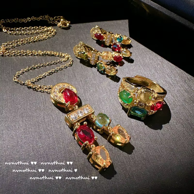 Ensemble de bijoux de luxe en or 18 carats pour femme