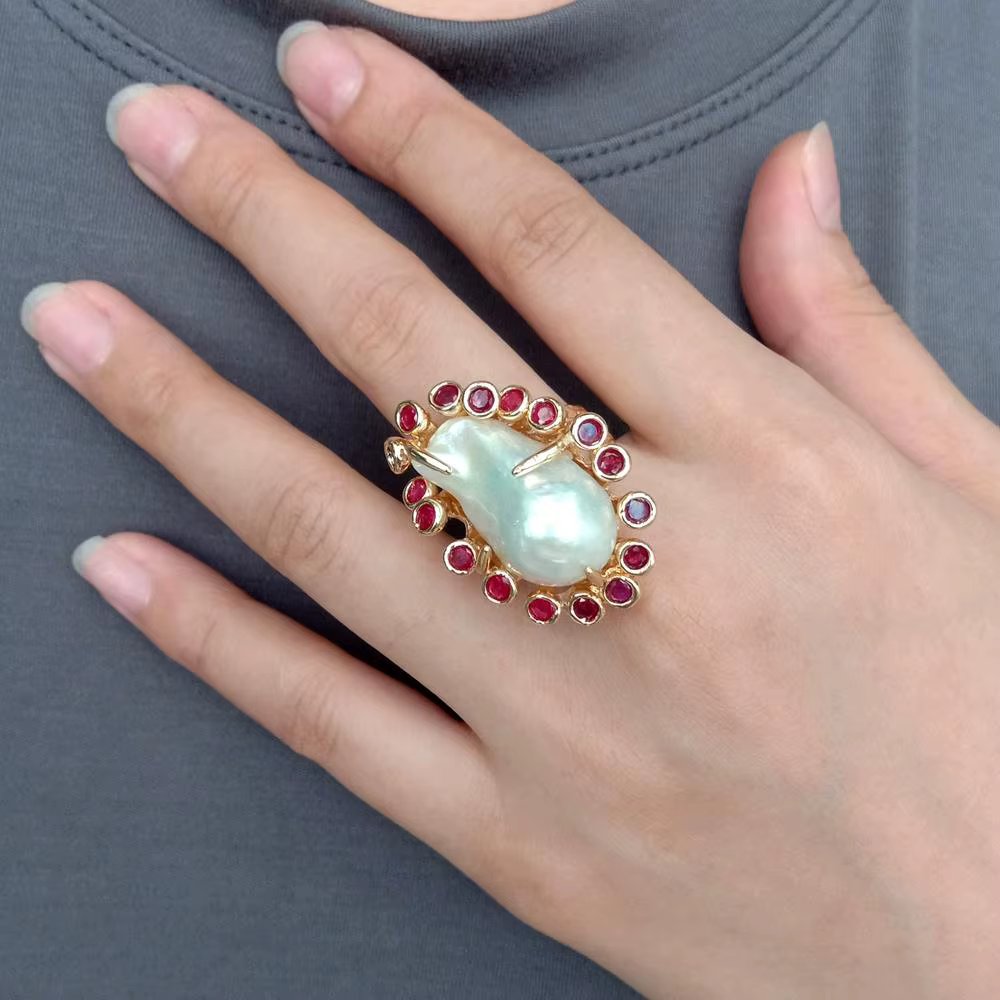 Kkgem Fuchsia Cz pavé 23x32mm bague de sonnerie en perles baroques blanches de culture réglable