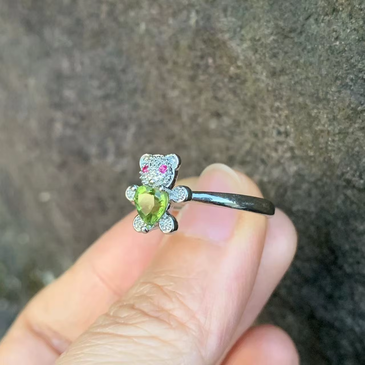 Bague péridot naturelle pour femme