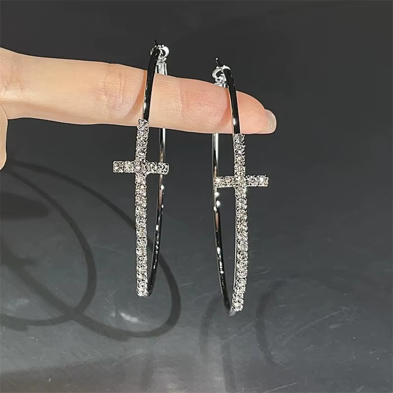 Boucles d'oreilles en forme de grand cercle pour femmes
