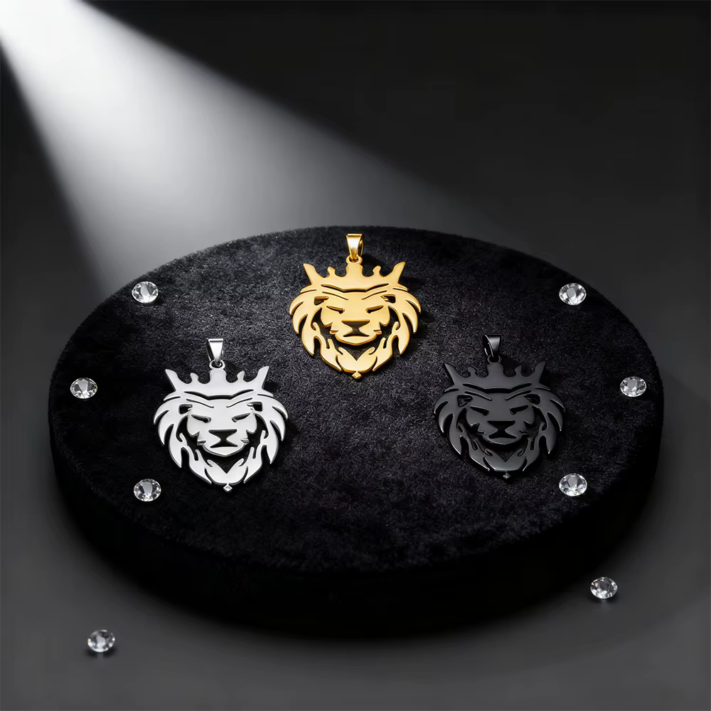 Pendentif tête de Lion couronnée en acier inoxydable