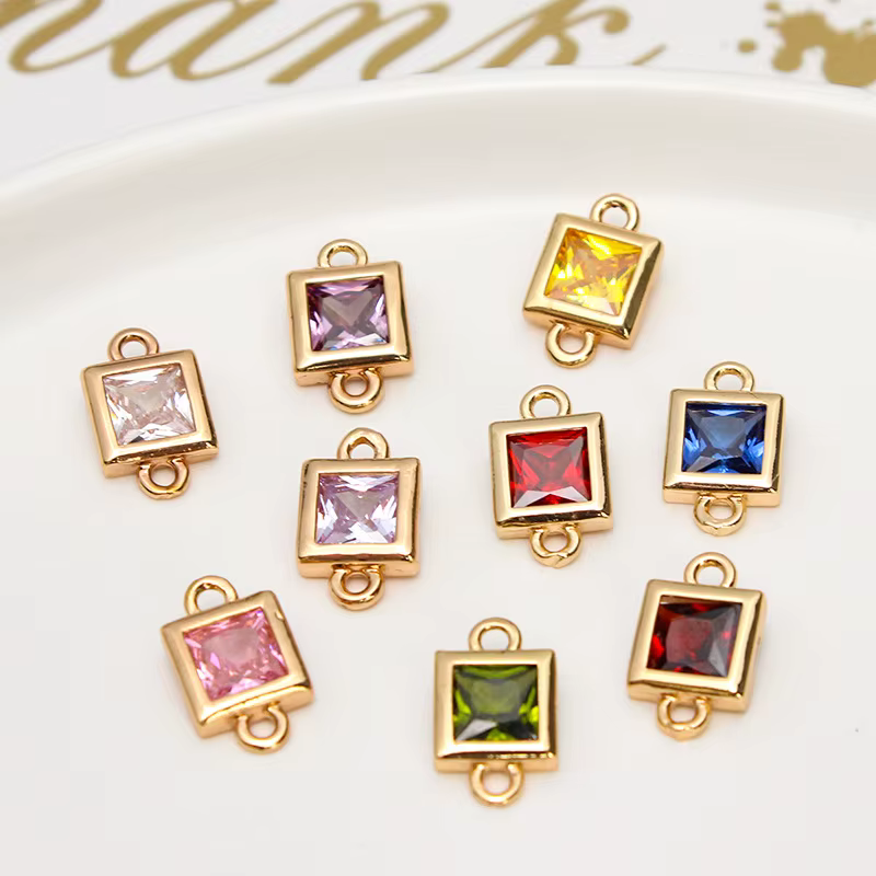 Accessoires de bijoux incrustés de cuivre