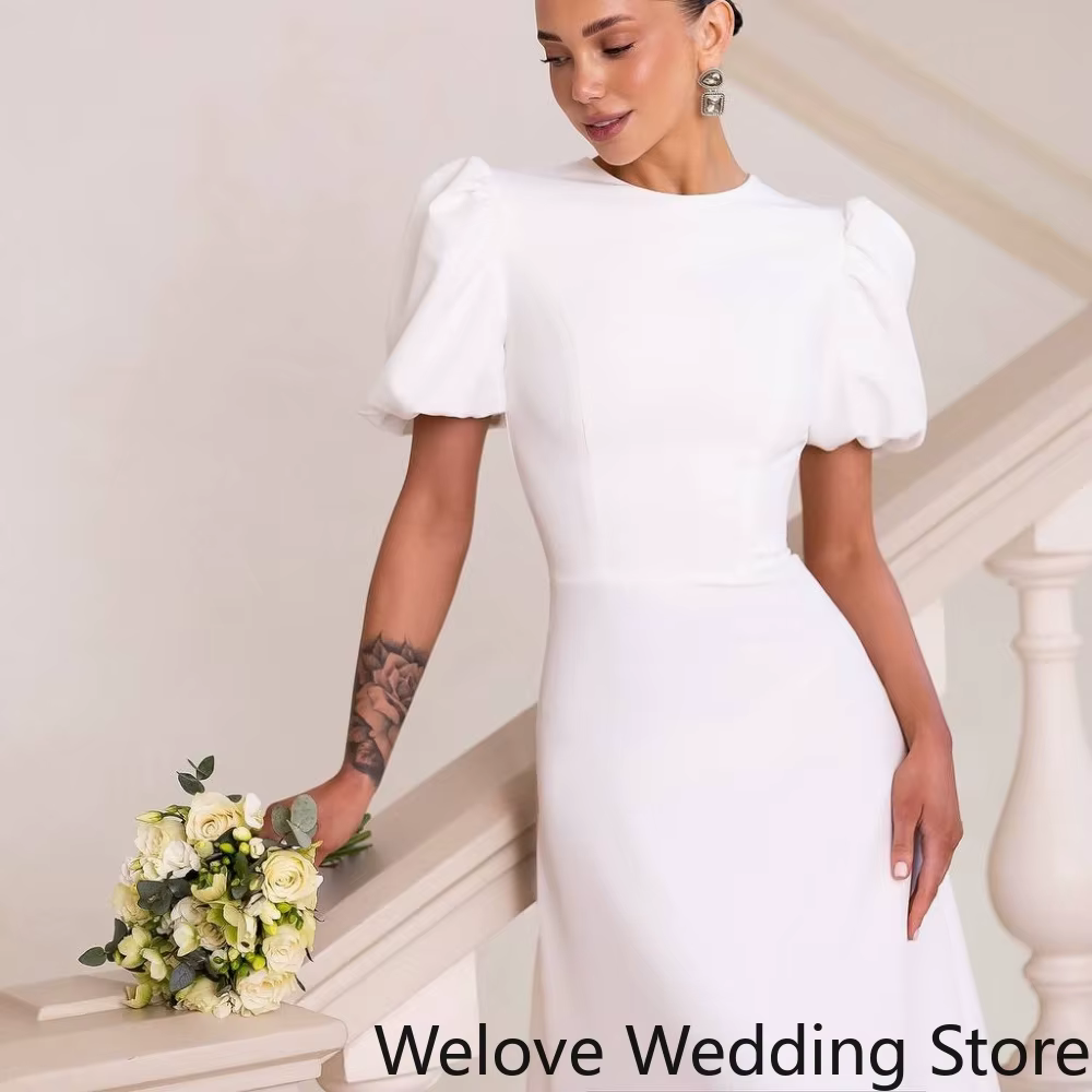 Robe de mariée blanche élégante et moderne